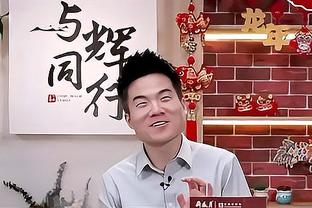 媒体人：蒋圣龙打中锋比谭龙更合适，中锋动作标准多了